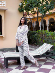 Eshani White Printed Cotton Night Suit - divenaworld.com
