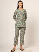 ESHANI Green Floral Print Cotton Regular Fit Night Suit