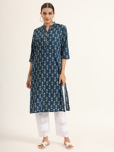 ESHANI Blue Floral Print Pure Cotton Straight Kurta