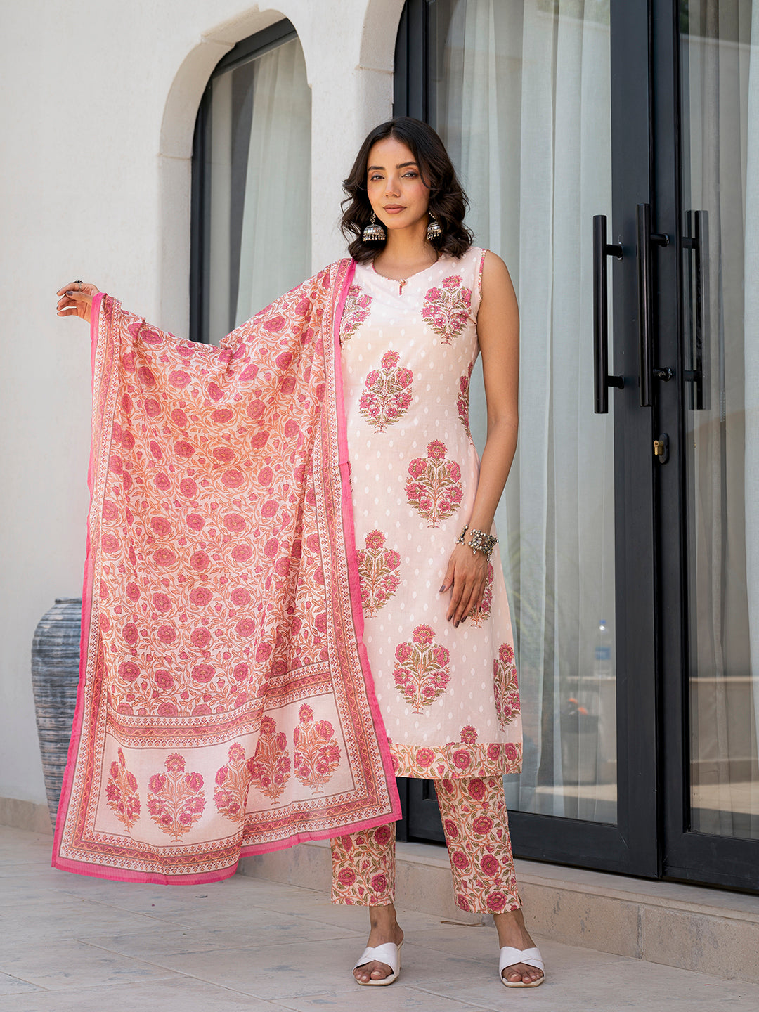 Eshani Pink Floral Printed Cotton Straight Fit Kurta Pant Set