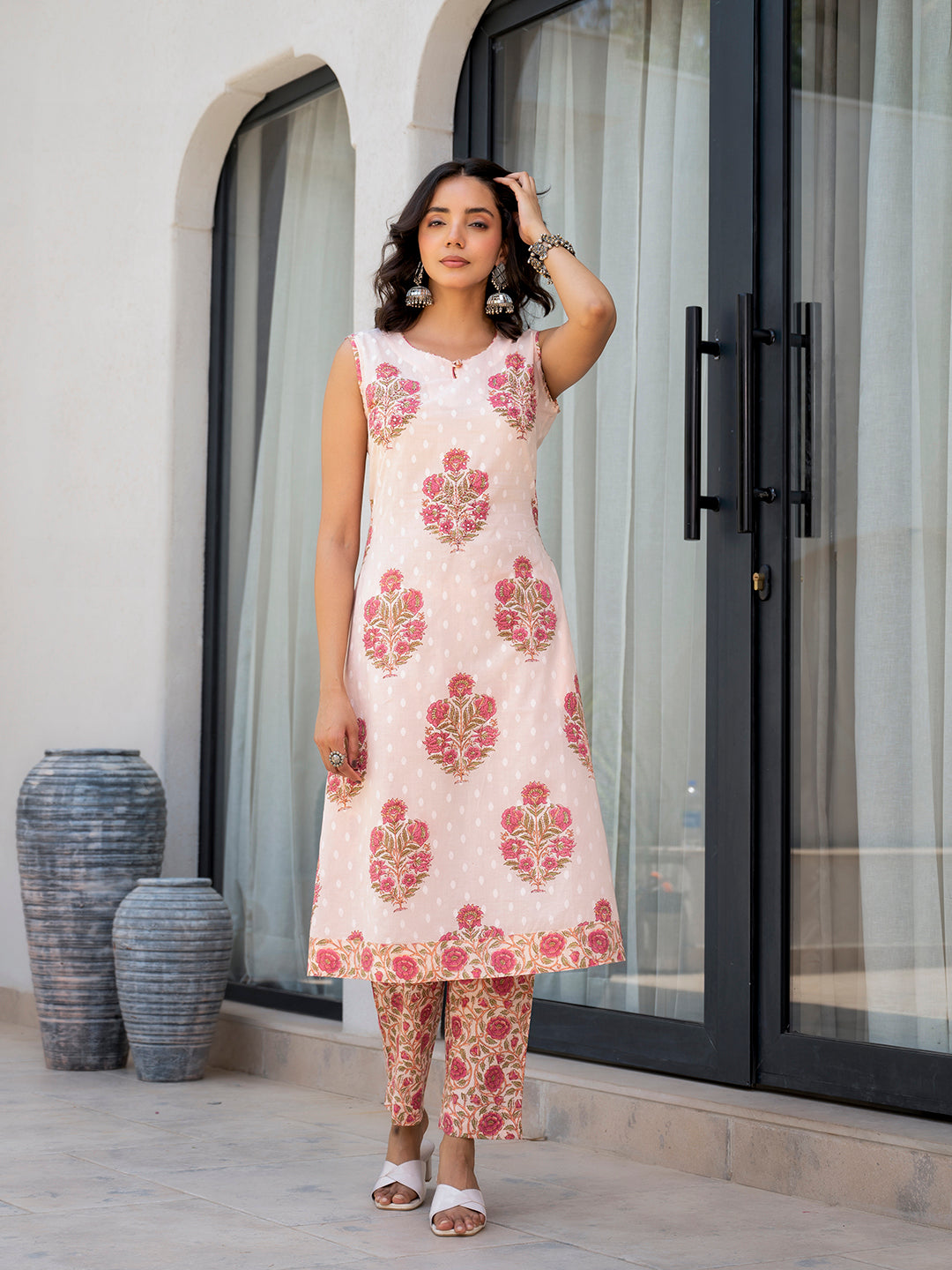 Eshani Pink Floral Printed Cotton Straight Fit Kurta Pant Set