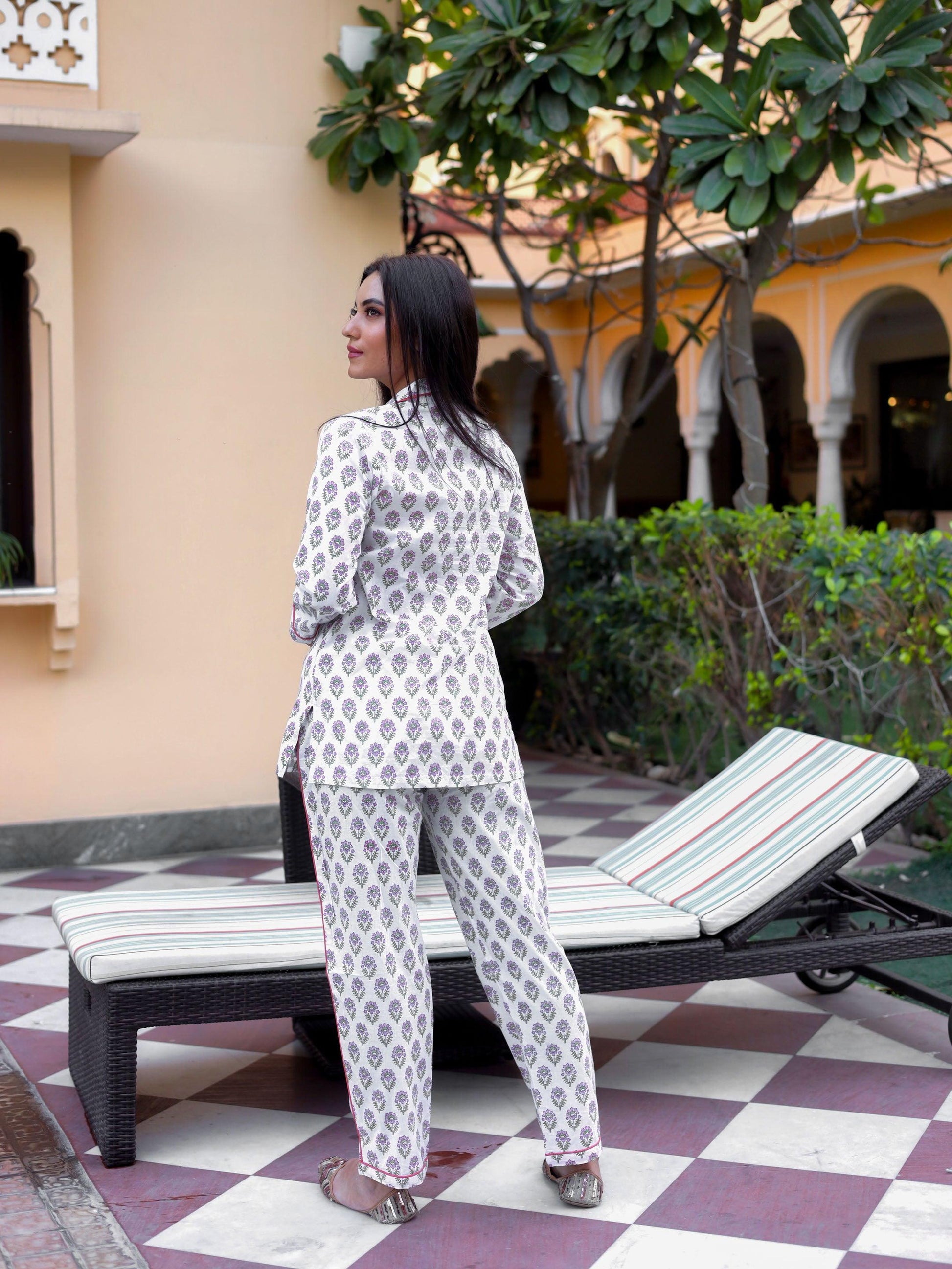 Eshani White Printed Cotton Night Suit - divenaworld.com