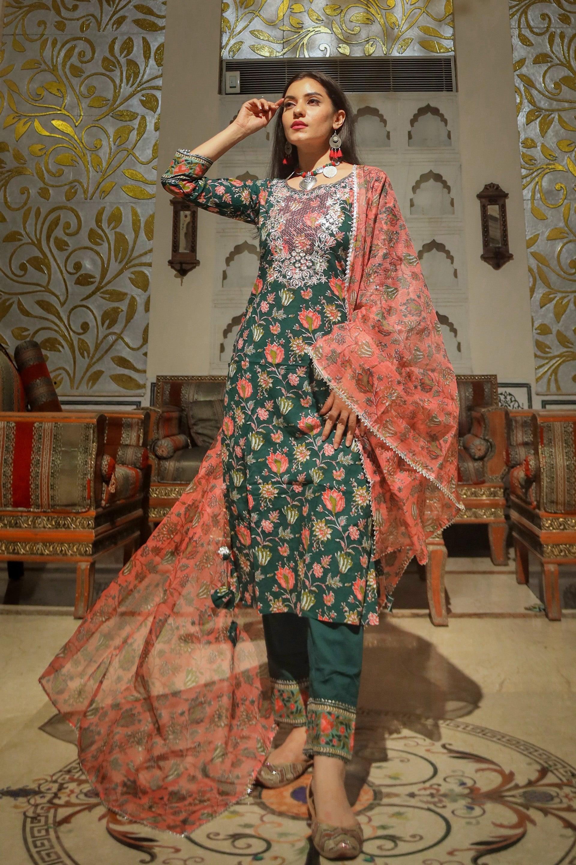 Eshani Green Floral Printed Kurta Pant Set with Dupatta - divenaworld.com