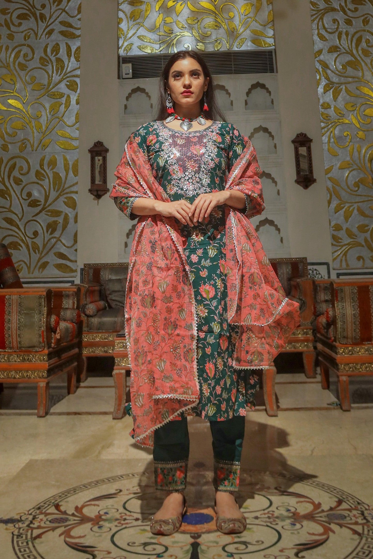 Eshani Green Floral Printed Kurta Pant Set with Dupatta - divenaworld.com