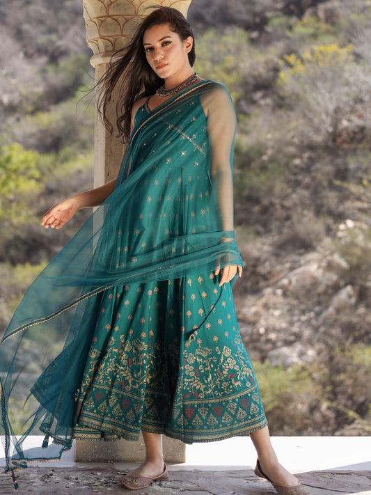 Eshani Rama green Rayon Shoulder Strip Anarkali Kurta with Net Dupatta - divenaworld.com