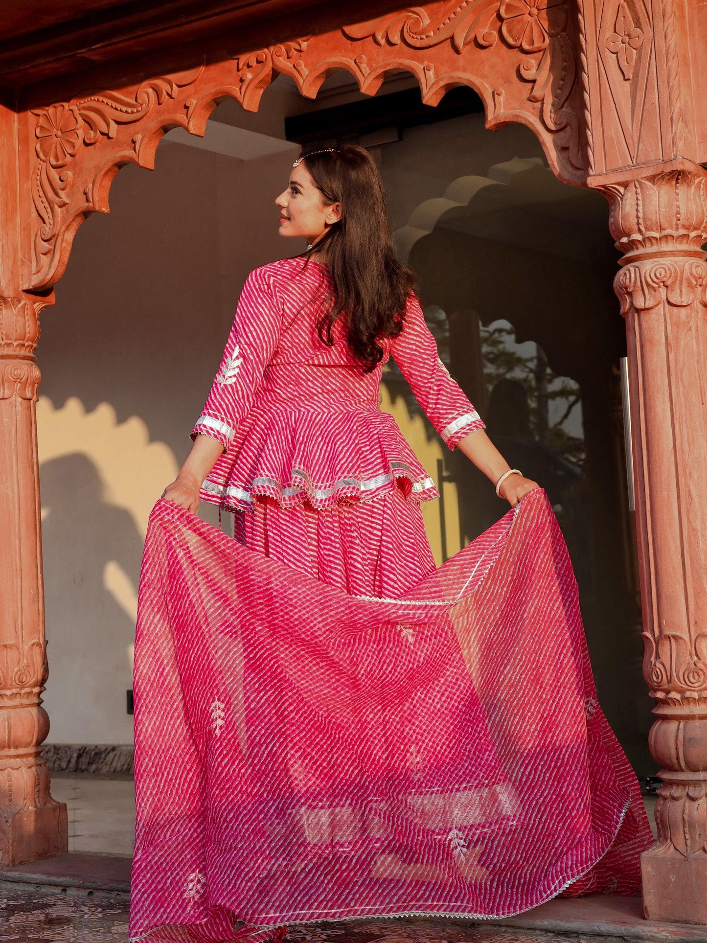 Eshani Pink Lehriya lehenga dupatta set - divenaworld.com