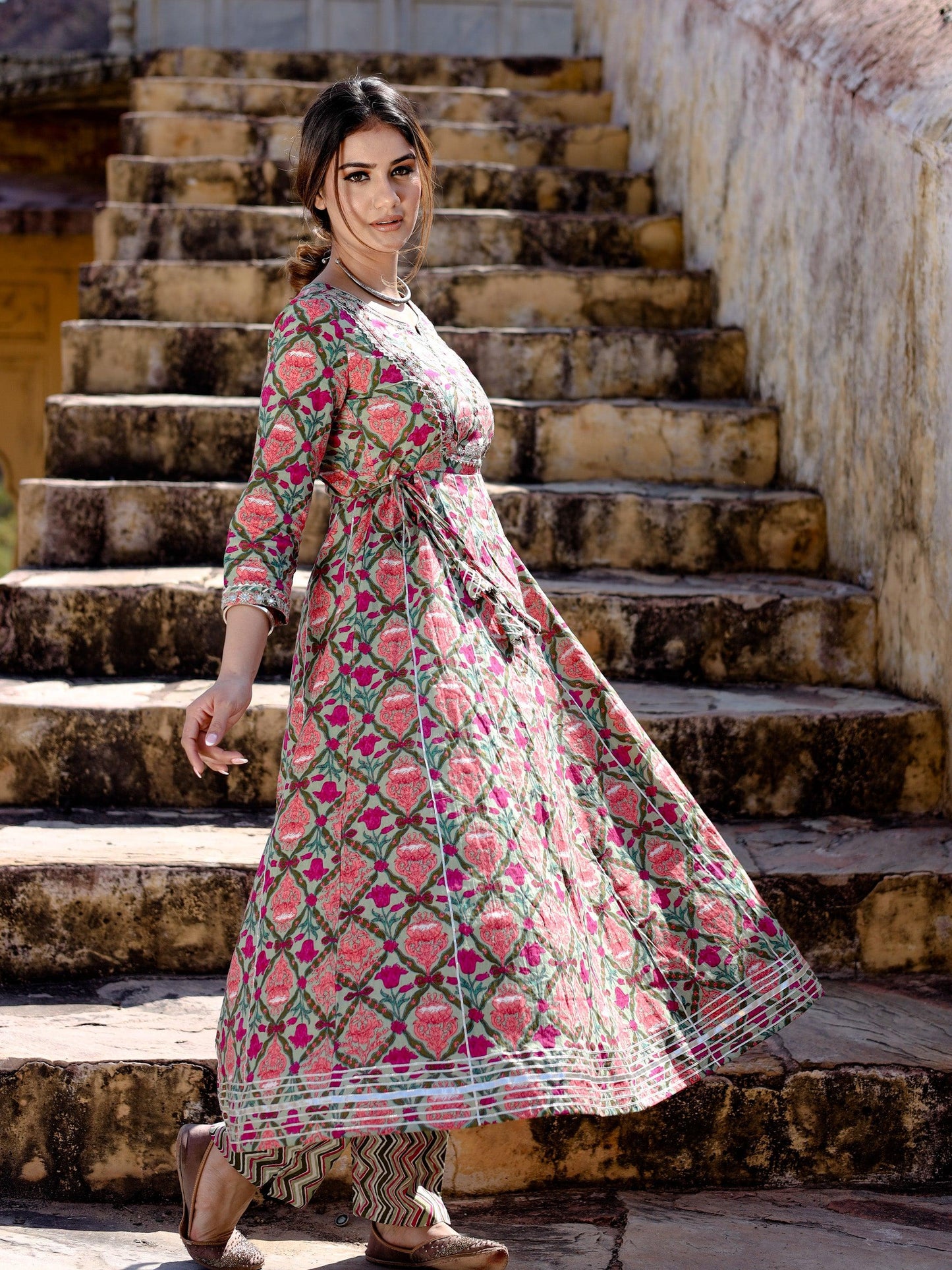 Eshani Green Floral Printed Anarkali Kurta Pant Sets - divenaworld.com