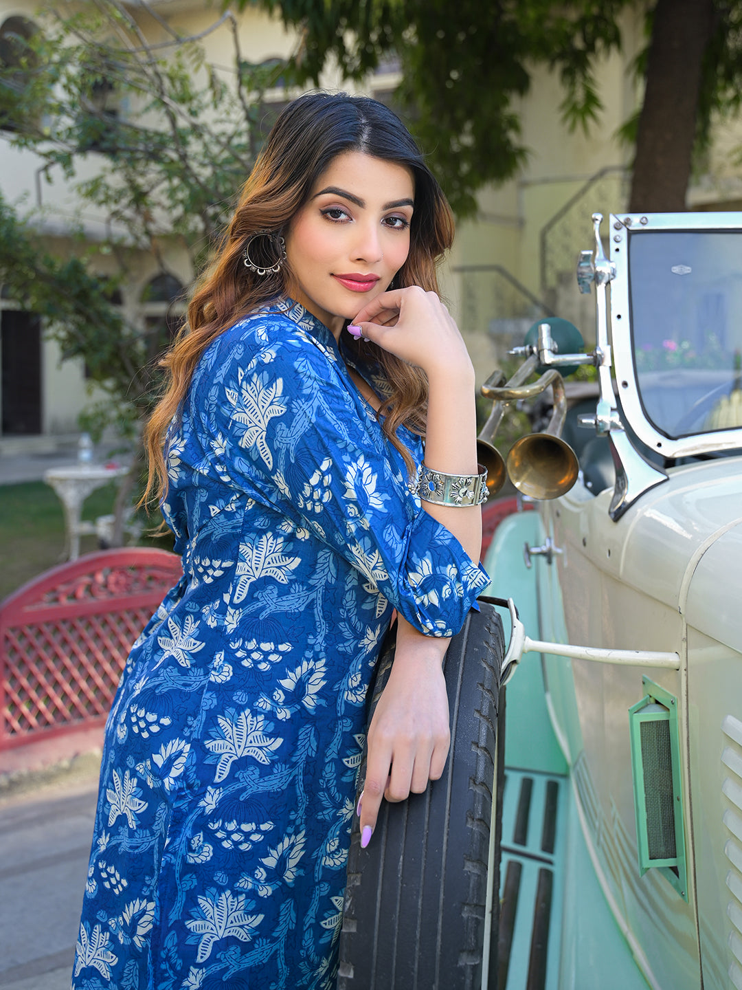 ESHANI Blue Floral Print Cotton Fabric Kurta with Pant