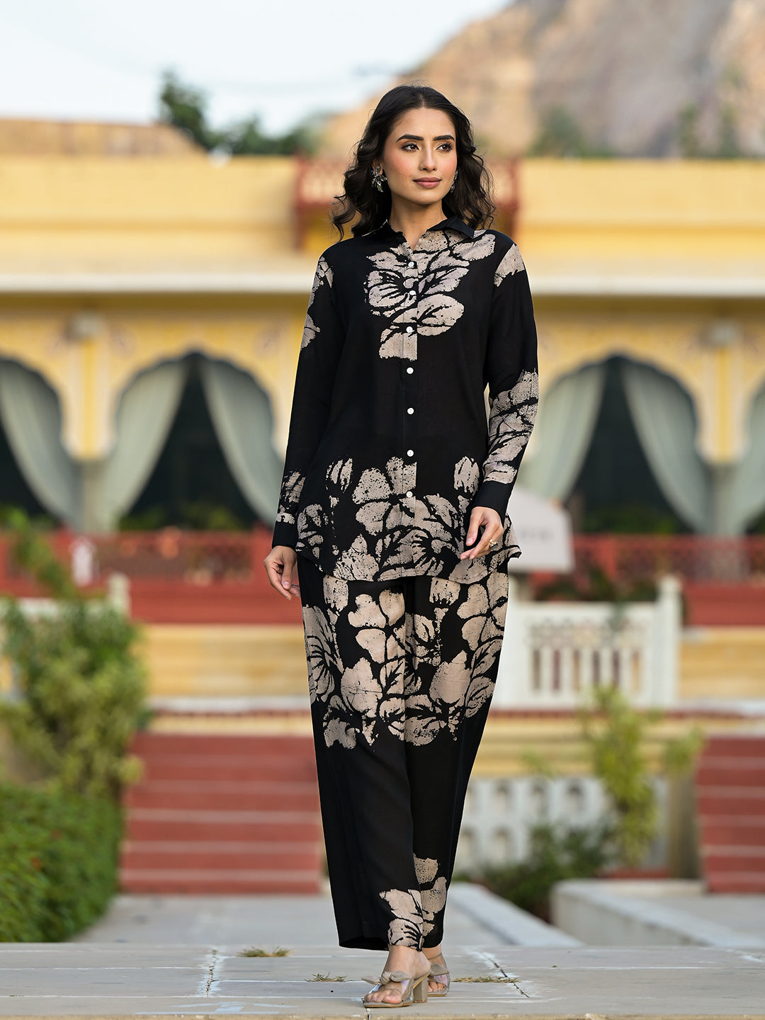 Eshani Black Hand Painted Women Muslin Co-ord Set