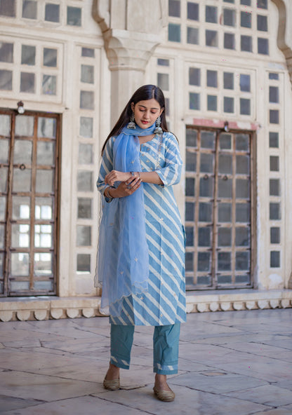 Eshani Sky Blue Leheriya Cotton Kurta Pant set With Organza Dupatta